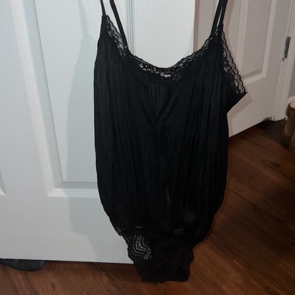 Free People Body Suit - Picture 3 of 4